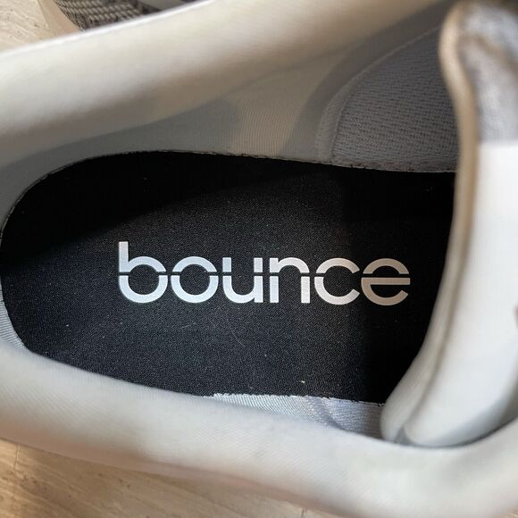 Adidas Bounce Sneakers BB1544 Athletic Gym Workout Sporty Light Grey White 8 US - Picture 9 of 12
